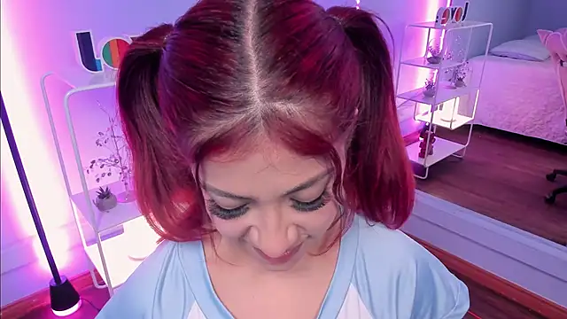 KathiaSaenz  online show from 11-26-25, 05:19