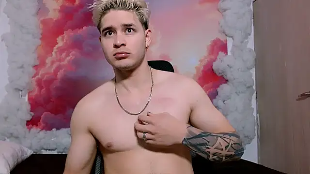 AlexPiersss online show from 11-18-25, 07:07