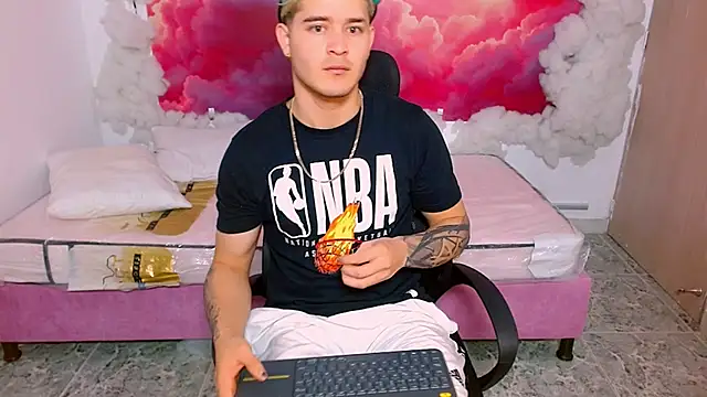 AlexPiersss online show from 11-20-25, 07:02