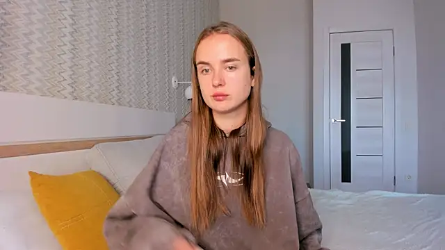 Snapshot of LilMary_ chatting on 10-22-25, 06:02 LilMary online show from 10-22-25, 06:02