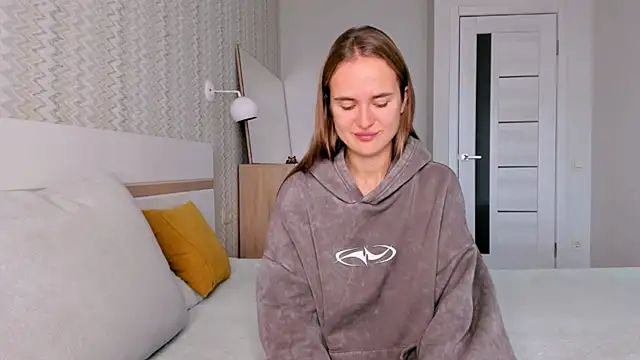 Snapshot of LilMary_ chatting on 11-03-25, 08:15 LilMary online show from 11-03-25, 08:15