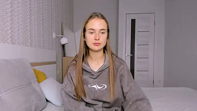 Snapshot of LilMary_ chatting on 11-12-25, 07:09 LilMary online show from 11-12-25, 07:09