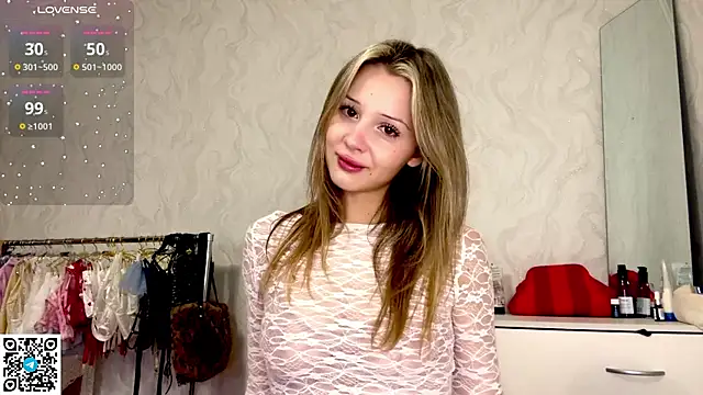 LindyEckland online show from 10-15-25, 12:27