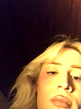 Snapshot of alexawinterrr chatting on 11-04-25, 04:11 alexawinterrr online show from 11-04-25, 04:11