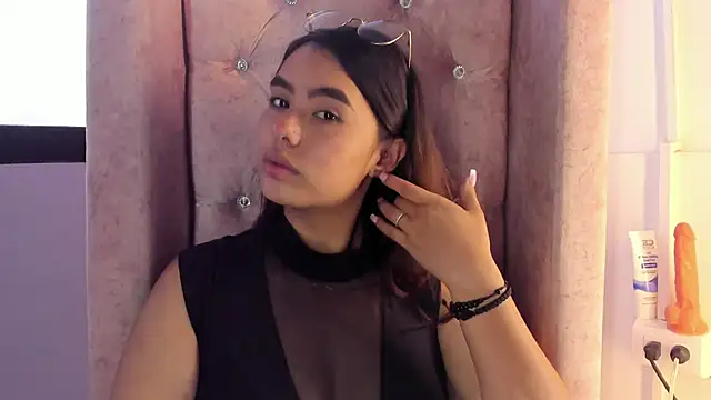 AmelieSilver online show from 10-05-25, 12:36
