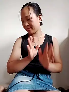 Anna albi online show from 09-28-25, 06:19