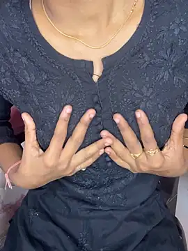 Nencycute1 online show from 10-13-25, 05:40