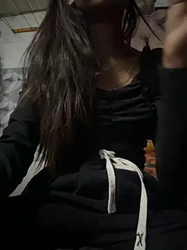 Nencycute1 online show from 10-29-25, 04:31