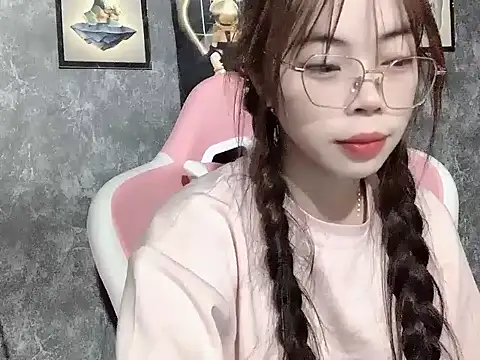 Ellie039 online show from 09-30-25, 08:25