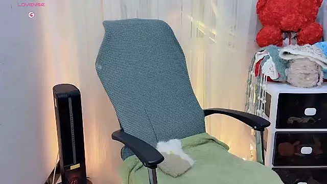 NEWONETO online show from 11-21-25, 09:19