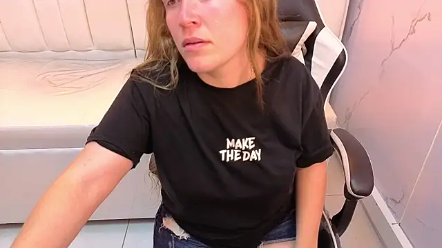 carla tp online show from 11-17-25, 12:55