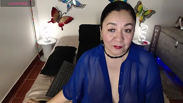 yourhornyjuliettee online show from 02-25-26, 10:41