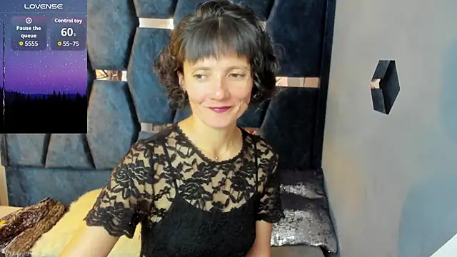 Valery More   online show from 10-08-25, 07:44