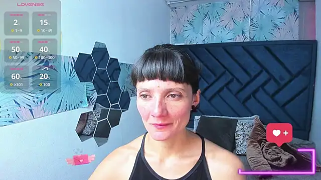 Valery More   online show from 12-19-25, 12:23