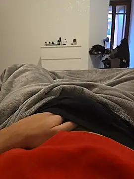 Snapshot of hungboy94 chatting on 02-14-26, 03:53 hungboy94 online show from 02-14-26, 03:53