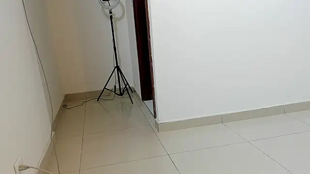 Snapshot of Taylormaccurdy_ chatting on 02-06-26, 08:12 Taylormaccurdy online show from 02-06-26, 08:12