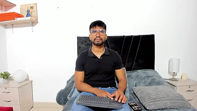 Snapshot of Taylormaccurdy_ chatting on 03-02-26, 03:52 Taylormaccurdy online show from 03-02-26, 03:52