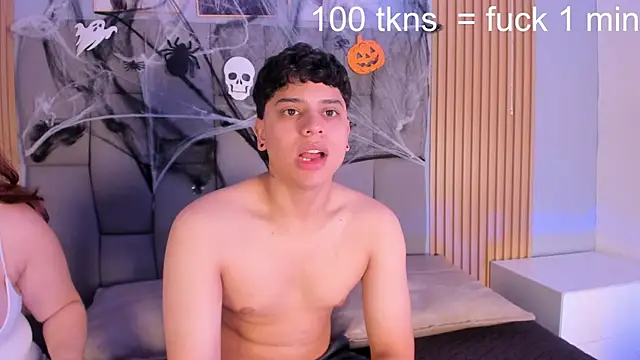 Snapshot of Kandyfrees_ chatting on 10-26-25, 01:06 Kandyfrees online show from 10-26-25, 01:06