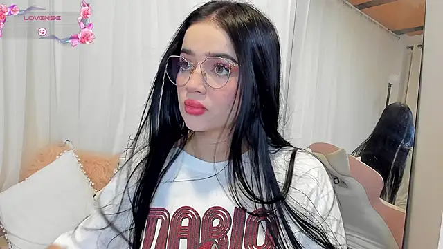  miasophie  online show from 10-05-25, 02:21