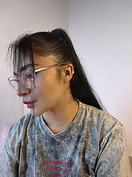 In-Ur-dreams online show from 11-29-25, 07:06