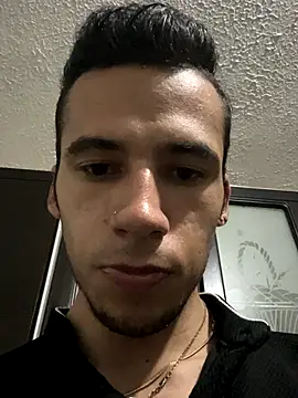 Snapshot of wiland_hot23 chatting on 11-08-25, 03:39 wiland hot23 online show from 11-08-25, 03:39