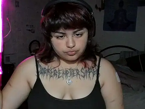 crucifxcked online show from 10-20-25, 04:24