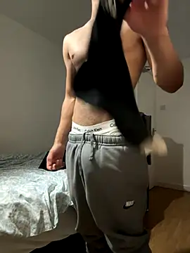 adgymwear1 online show from 09-29-25, 07:40