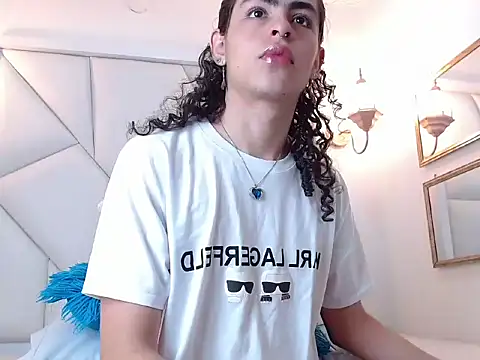 Samiwilliams online show from 11-01-25, 04:09