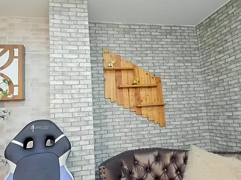 Alisonn Doll online show from 11-06-25, 12:06