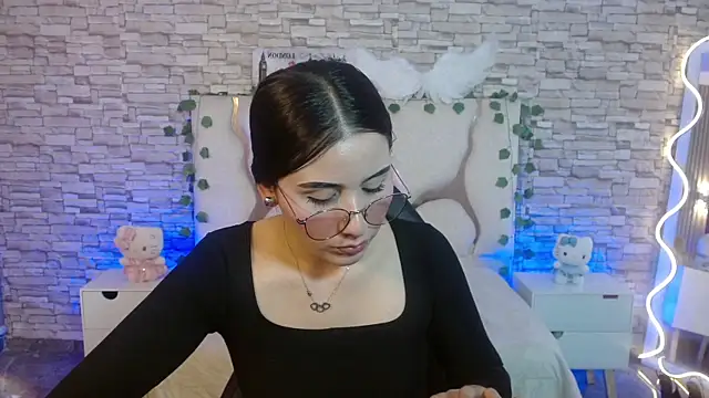 Snapshot of casse_tay chatting on 02-20-26, 03:36 casse tay online show from 02-20-26, 03:36