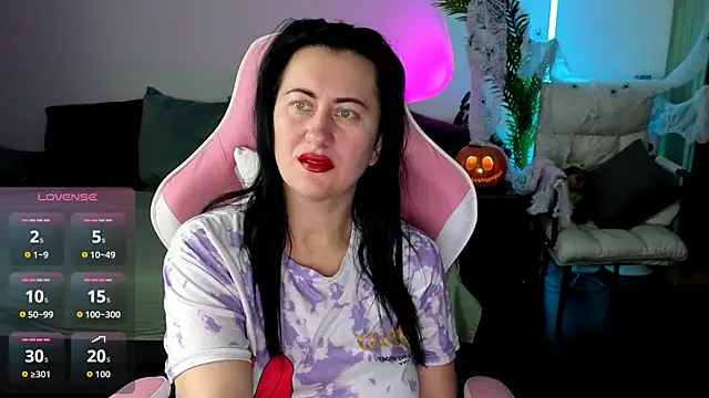 Snapshot of monnica_vibe_ chatting on 10-20-25, 07:42 monnica vibe online show from 10-20-25, 07:42