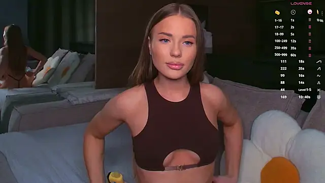 AlexisGraysX online show from 09-11-25, 10:43