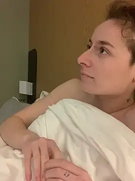 GoldenPussy1329 online show from 02-23-26, 09:12