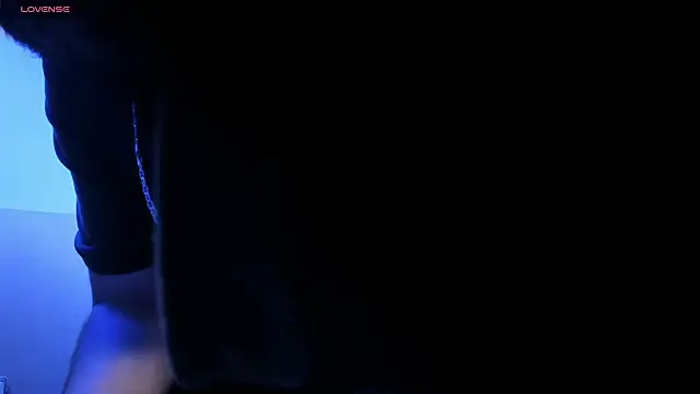 VynnyBlacke  online show from 10-17-25, 09:39