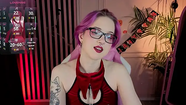 luna son online show from 10-28-25, 01:58