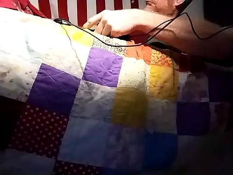 whitesmoothrod9 online show from 11-22-25, 03:49