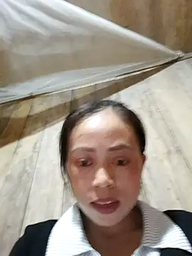 Hoang xx online show from 09-30-25, 09:58