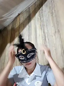 Snapshot of Tuyet_xx chatting on 10-10-25, 01:43 Tuyet xx online show from 10-10-25, 01:43