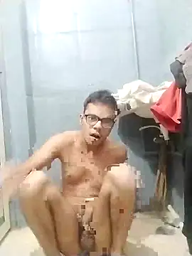 sexybobby13 online show from 12-15-25, 10:19