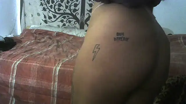 cutiefeet00 online show from 10-10-25, 08:46