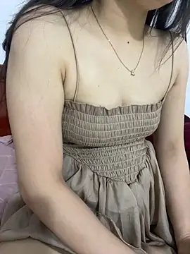 lee ly online show from 10-16-25, 06:25