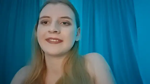 LynteriLain online show from 11-21-25, 08:51