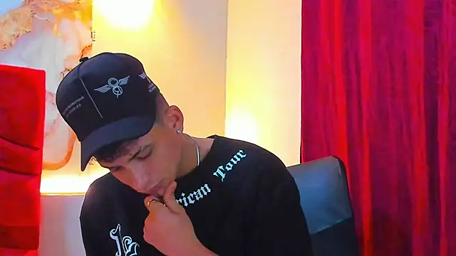 daniscot online show from 10-18-25, 03:42