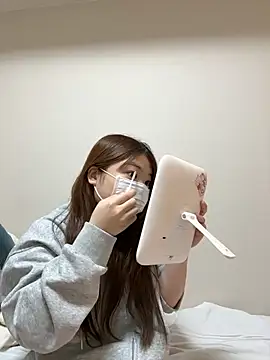 Snapshot of nodoka1111 chatting on 11-11-25, 09:31 nodoka1111 online show from 11-11-25, 09:31