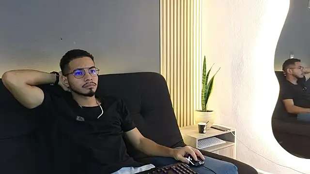 Jaybrown  1 online show from 10-07-25, 04:42