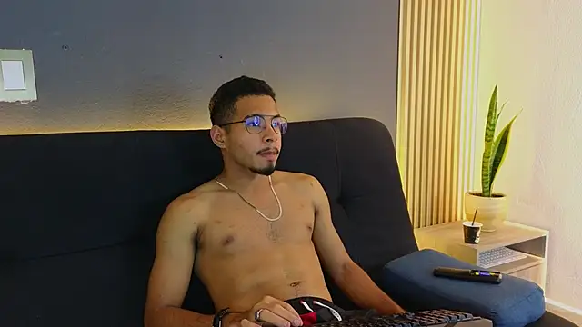 Jaybrown  1 online show from 10-10-25, 03:38