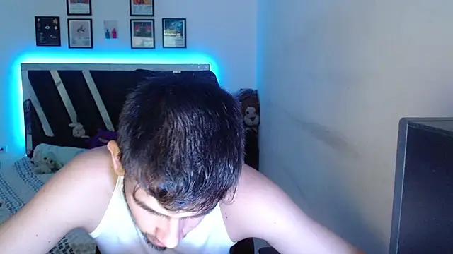 Snapshot of Sebasxxl12 chatting on 02-03-26, 04:23 Sebasxxl12 online show from 02-03-26, 04:23