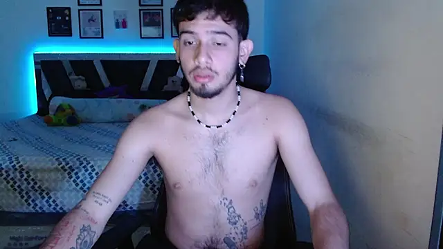 Snapshot of Sebasxxl12 chatting on 02-08-26, 07:06 Sebasxxl12 online show from 02-08-26, 07:06