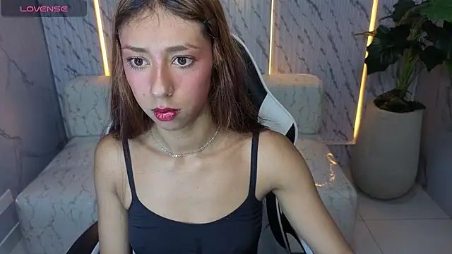 Snapshot of Terry_tx chatting on 10-14-25, 12:28 Terry tx online show from 10-14-25, 12:28