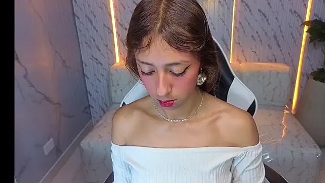 Snapshot of Terry_tx chatting on 11-02-25, 01:13 Terry tx online show from 11-02-25, 01:13